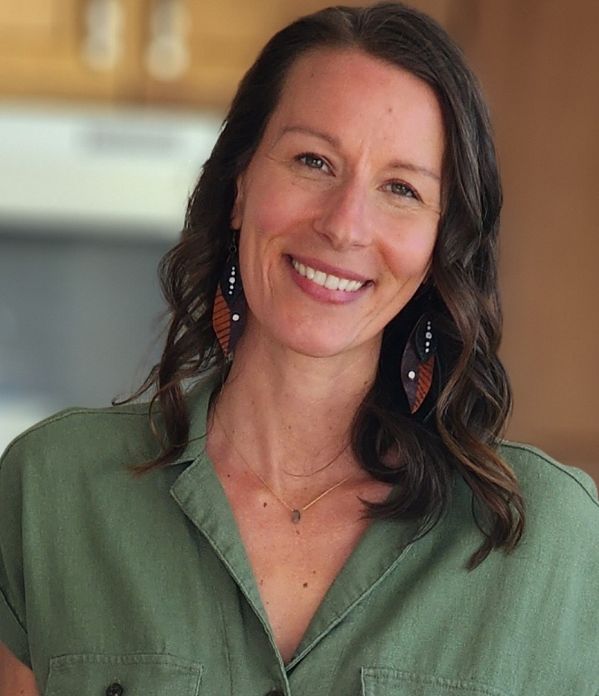 Sonia Kelshaw, Agent